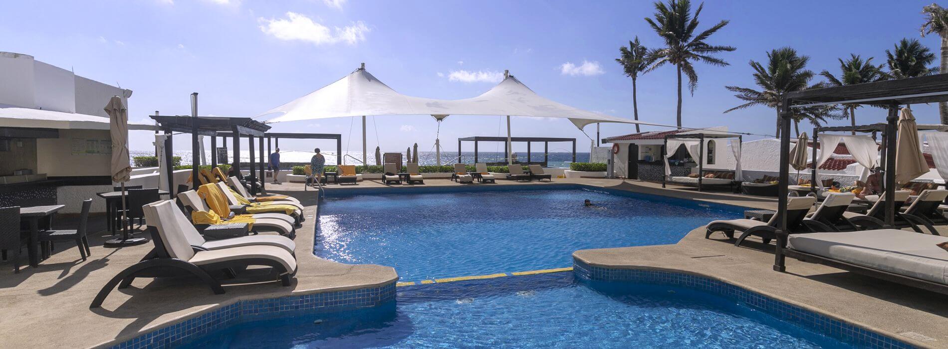 pool at all incluisve resort in cancun